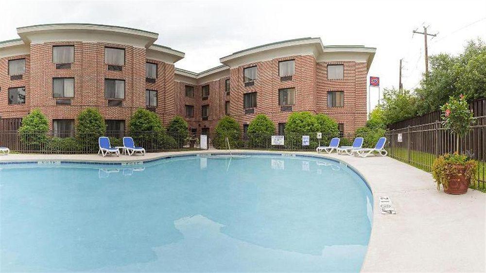 Holiday Inn Express Hotel & Suites Columbia-I-20 At Clemson Road By Ihg Zewnętrze zdjęcie